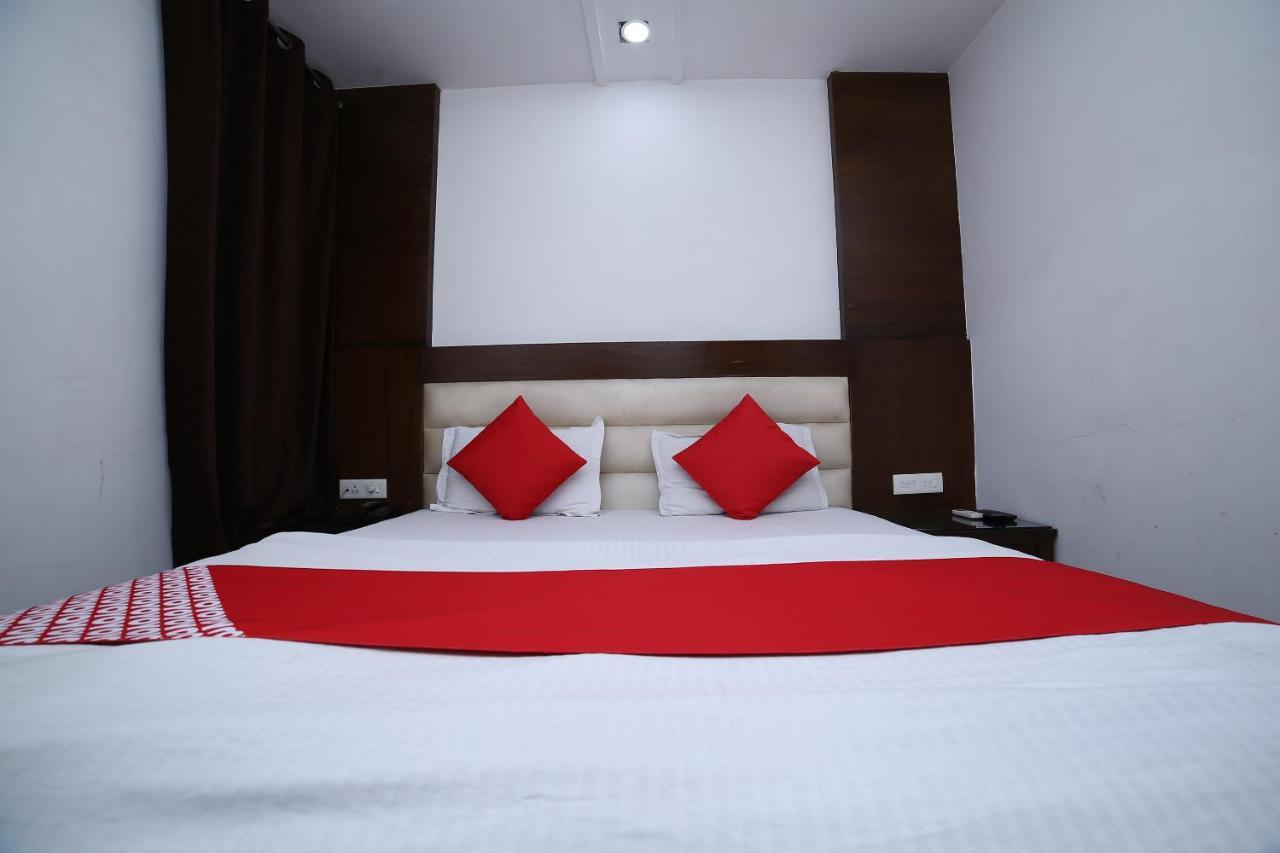 Oyo 11150 Hotel Jmd Rooms Nuova Delhi Esterno foto