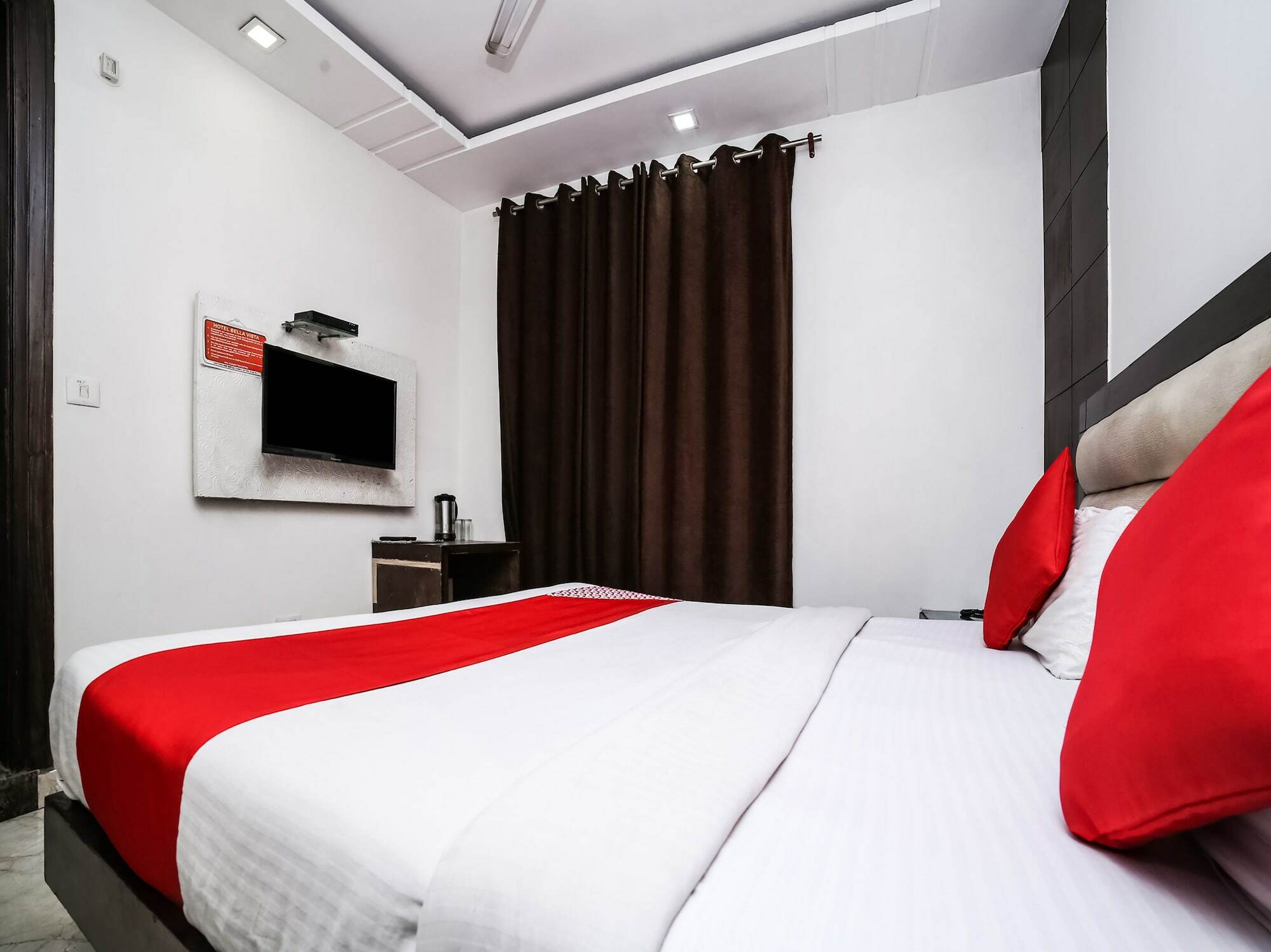 Oyo 11150 Hotel Jmd Rooms Nuova Delhi Esterno foto