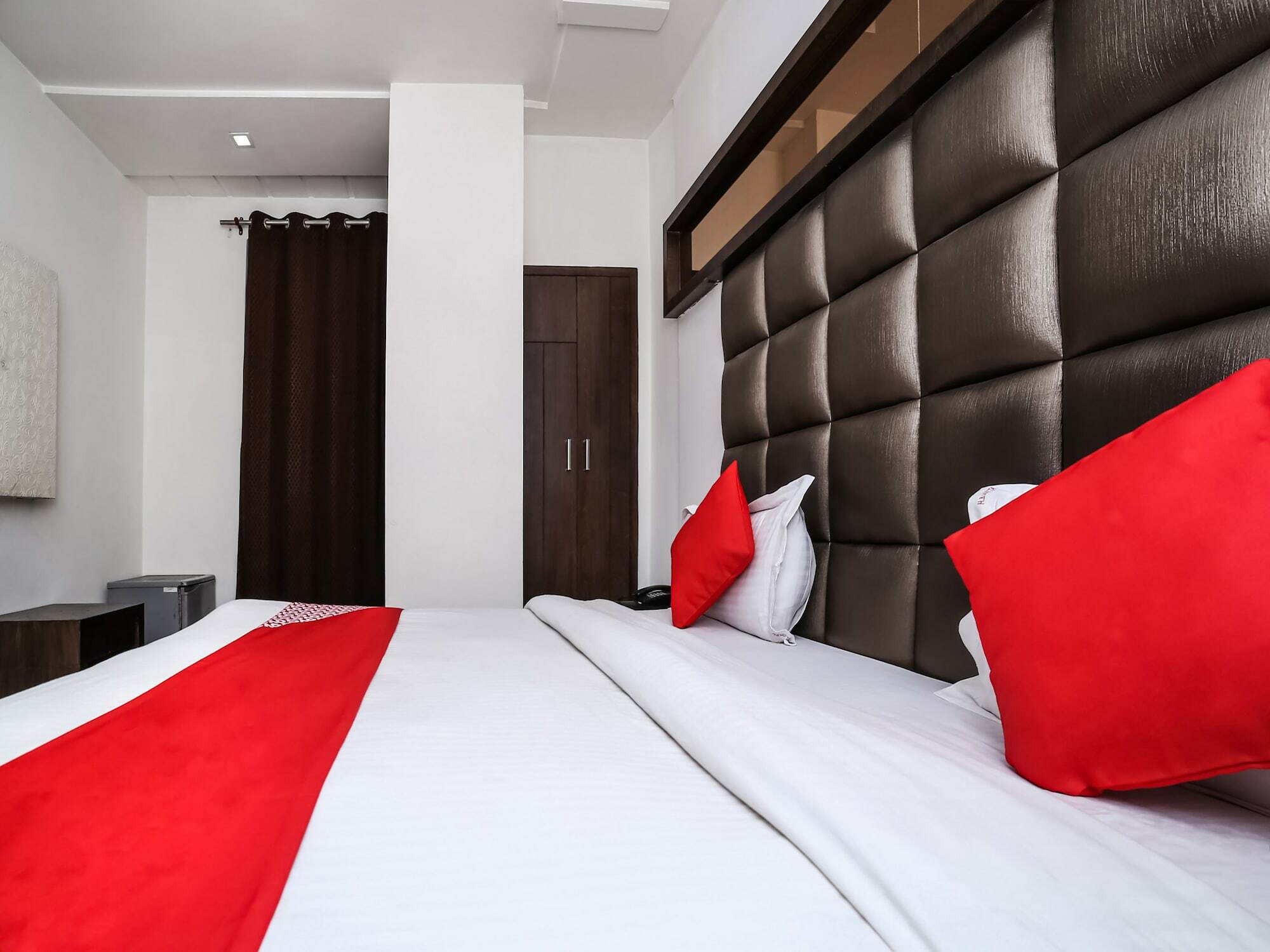 Oyo 11150 Hotel Jmd Rooms Nuova Delhi Esterno foto